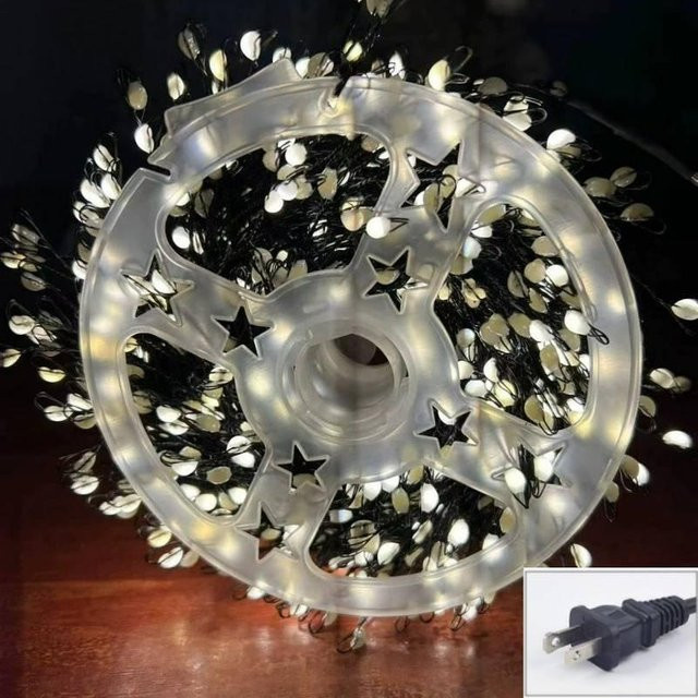 DewBloom LED-Weihnachtsknallkörper-Lichterkette mit Fernbedienung aus Kupferdraht in Weiß für Innen- und Außenbereich (IP65) - Bild 1
