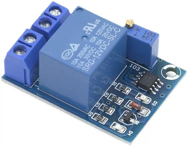 Automatisches Niederspannungsschutzmodul für 12V DC Batterien mit Ladesteuerung und Wiederherstellungsfunktion in Blau - Bild 1