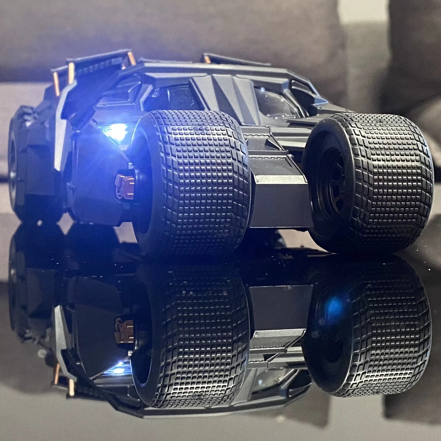XMD Batmobil Tumbler Batman, Modell Auto, 1:24, Metall, mit Licht und Sound - Bild 3