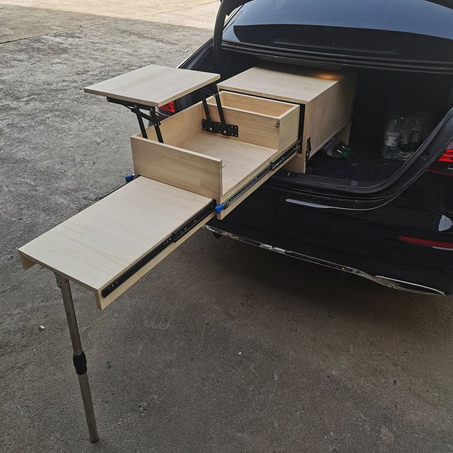 Ausziehbare Werkbank und Auto-Aufbewahrungsregal als klappbarer Picknicktisch in Beige - Bild 1