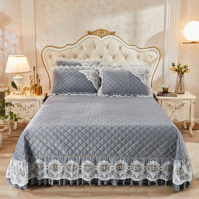 Dreiteiliges Winter-Bettwäsche-Set von Your Warm Home aus Korallen-Samt und Milch-Samt in Grau, bestehend aus Bettbezug und passenden Kissenbezügen, B/H: 250 x 270 cm - Bild 1