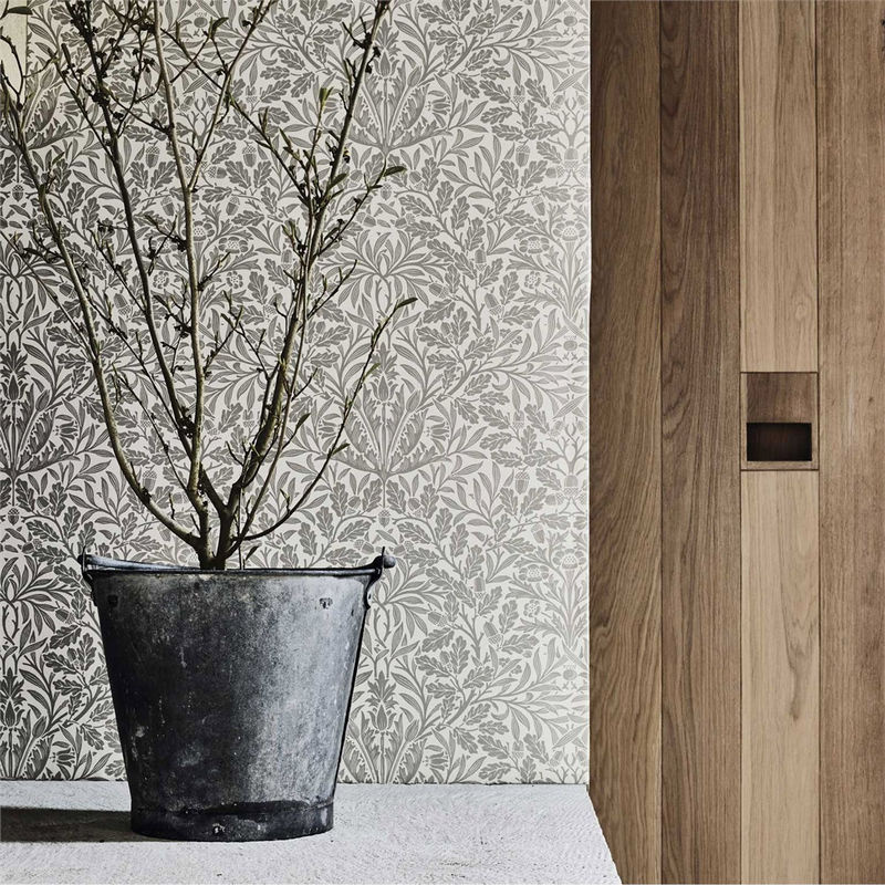 Morris & Co. Tapete Pure Acorn in Ecru/Pewter mit floralem Art Nouveau Design in Beige und Grau - Bild 2