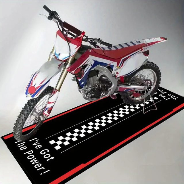 VIKAMA Motorrad-Präsentationsmatte in Schwarz, rutschfest und fleckenresistent, rechteckiger Parkplatz-Teppich im Checkerboard-Design für deine Werkstatt - Bild 1