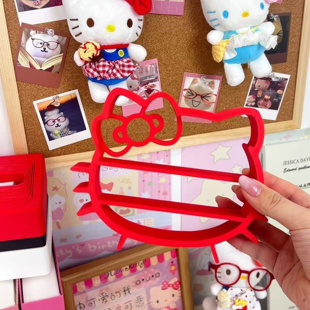 Keeppley Hello Kitty 3D-gedrucktes Aufbewahrungsregal in Pink und Rot als Vitrine und Miniatur-Deko-Geschenk - Bild 1