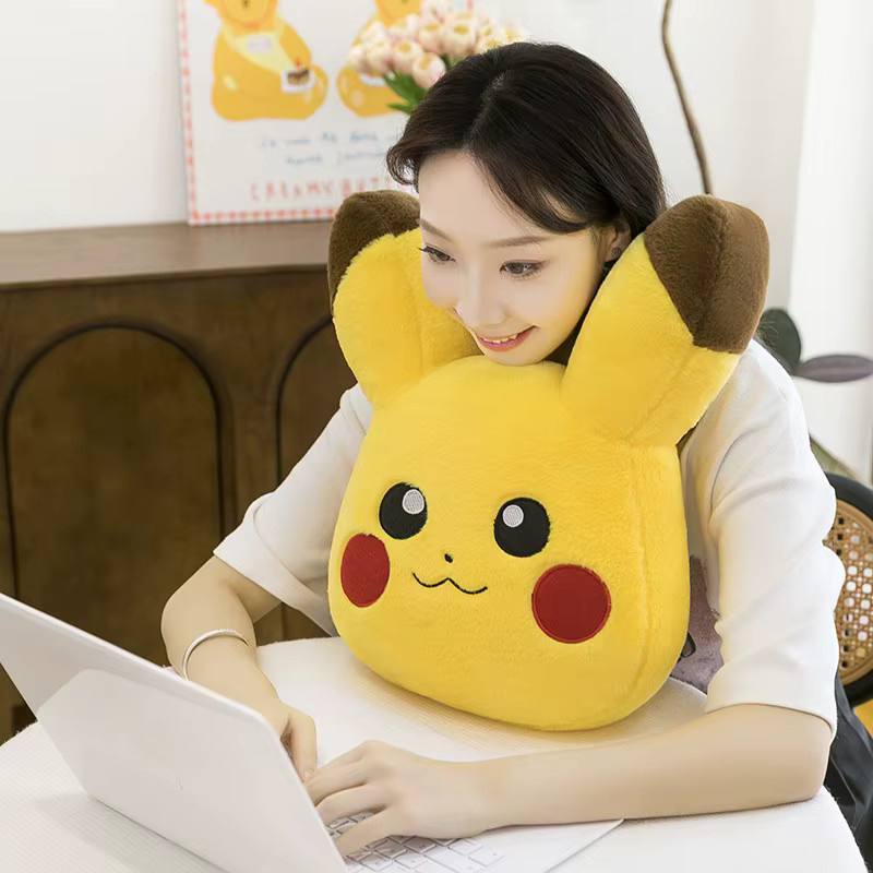 TAKARA TOMY Pokemon Pikachu Doppelseitiges Plüschkissen in Gelb - Bild 3