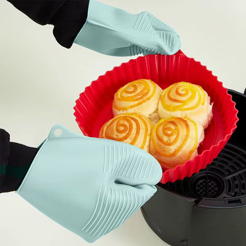 Hitzebeständige Silikon-Isolierhandschuhe von QHSPE in Schwarz für die Mikrowelle - Bild 2