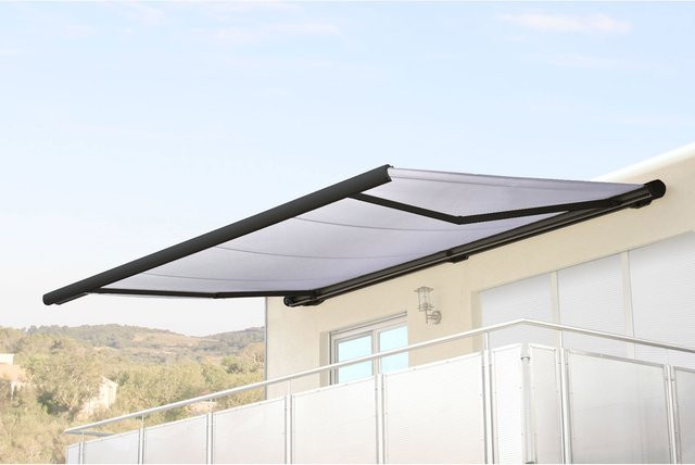 Elektrische Kassettenmarkise H123 MCW in Creme mit anthrazitfarbenem Rahmen, B/T: 4,5 x 3 m - Bild 1