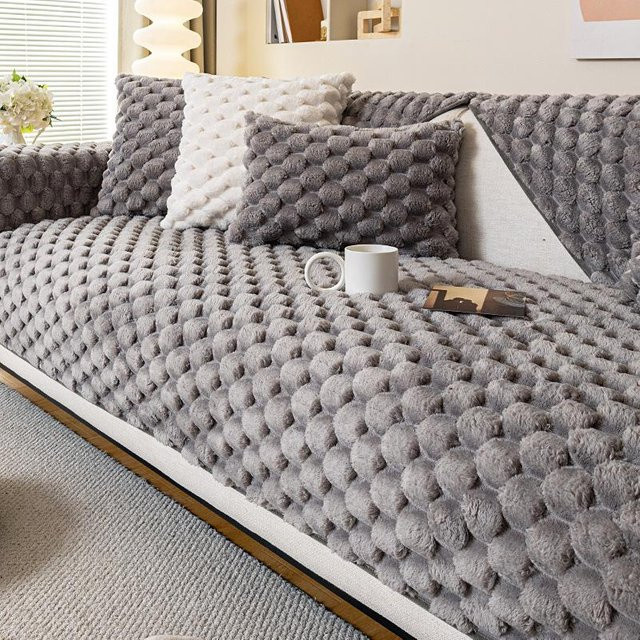 Weicher Sofabezug aus Kaninchenplüsch von Your Warm Home, rutschfester Couch-Schonbezug für dein Wohnzimmer, B/B: 70 x 70 cm - Bild 1