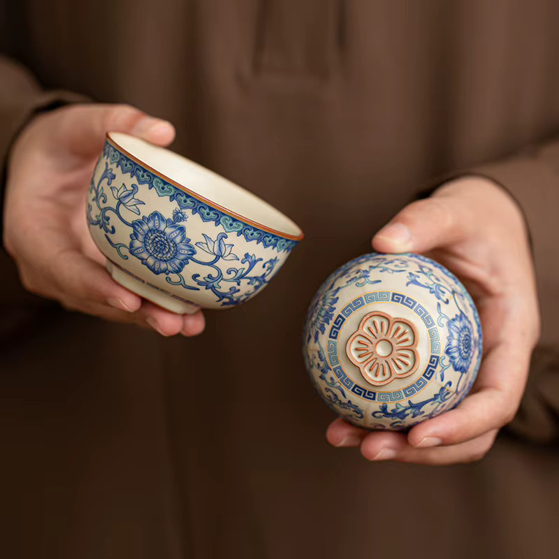 Ru Ofen Keramiktasse in Blau und Weiß für Pu'er Tee und Kung Fu Tee-Verkostung - Bild 3