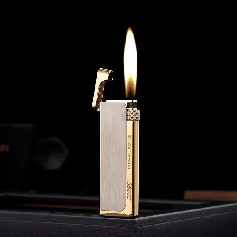 ZORRO Butan-Gas-Feuerzeug aus Zink-Legierung und Kupfer in Silber - Bild 2