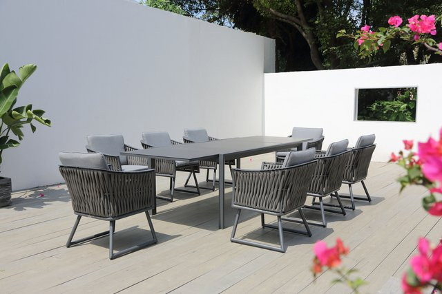 OUTFLEXX Garten-Essgruppe aus Aluminium in Anthrazit mit Ausziehtisch und 8 Sesseln, Tisch B: 180-270 cm, B: 100 cm, H: 76 cm - Bild 1