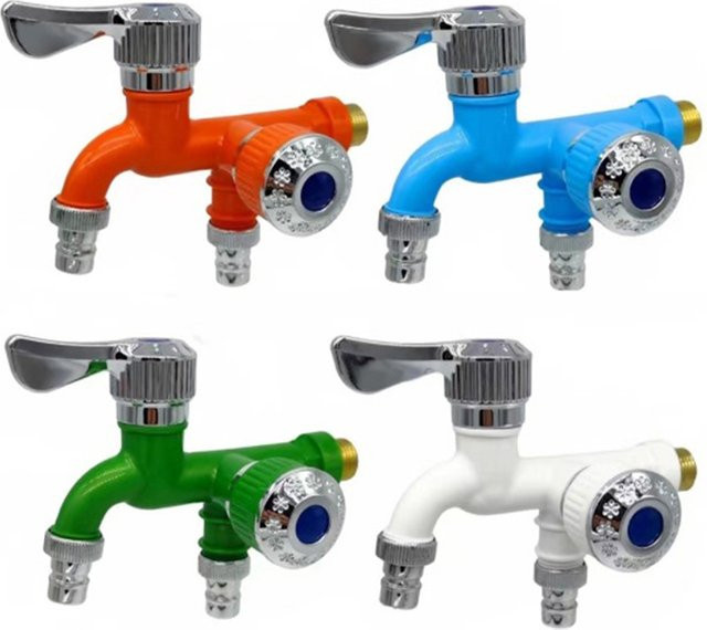 Dual Control Doppel Outlet Wasserhahn mit 1/2 Zoll Universal Interface aus Kunststoff in Chrom-Optik und Grün - Bild 1
