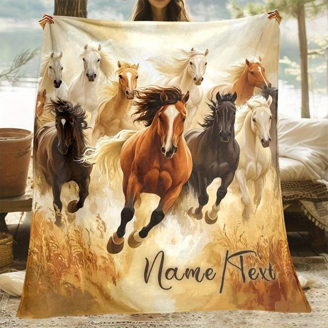 Personalisierte Fleece-Decke mit Wildpferd-Druck und individuellem Namen von JMG Household Supplies, B/B: 150 x 230 cm, Mehrfarbig - Bild 1