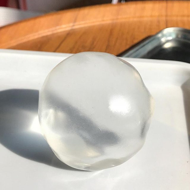 Blauer Malz-Squishy, Spielzeug, Transparent, Lichtgrau - Bild 1