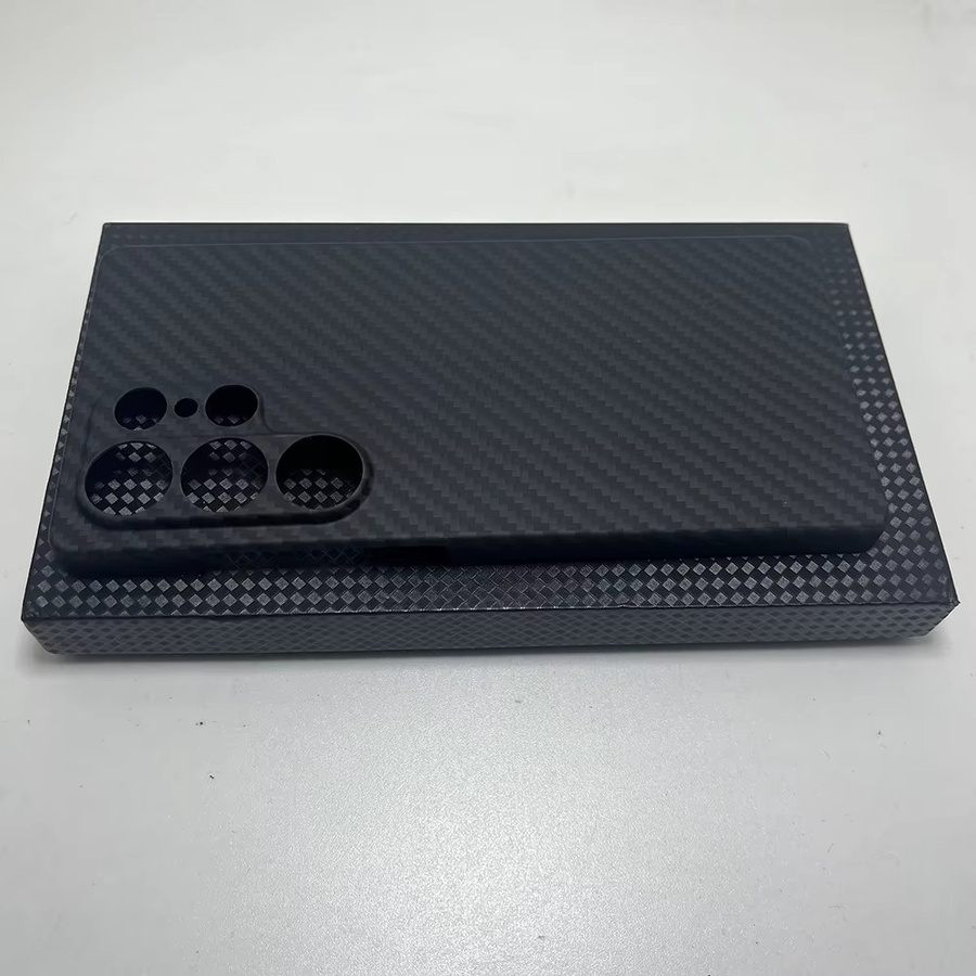 Echte Carbonfaser Handyhülle für Samsung Galaxy S25 Ultra und S26 Ultra in Schwarz, dünne und leichte Aramidfaser Schutzhülle - Bild 2