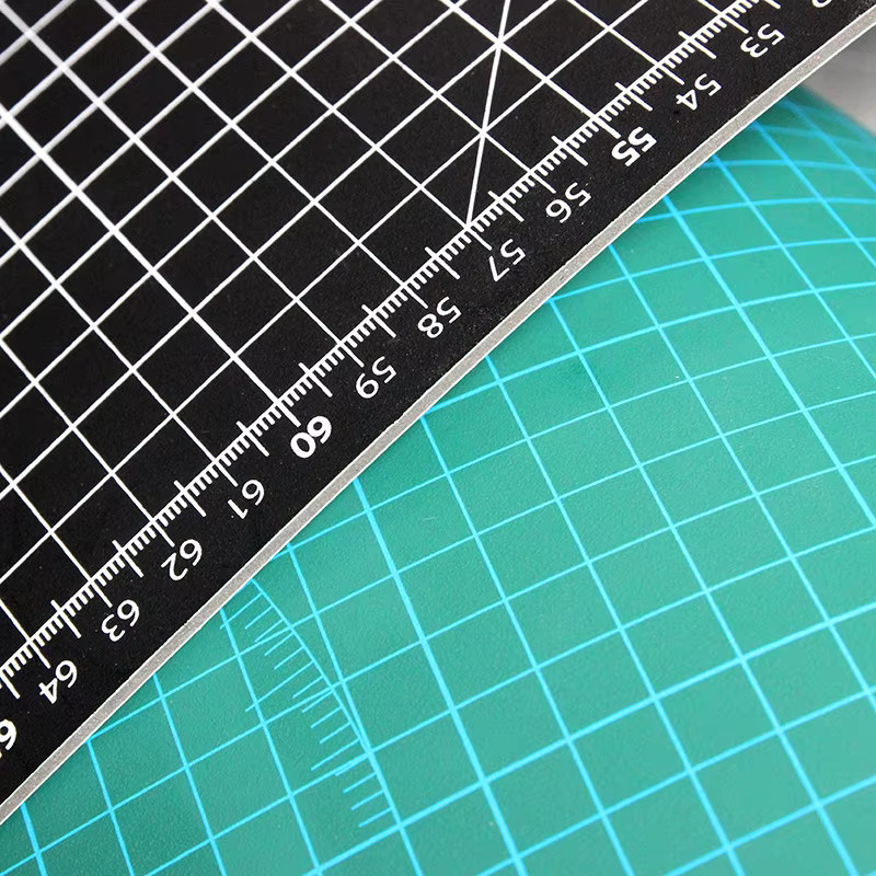 XIEHAIGE Selbstheilende Schneidematte aus PVC, Mehrzweck-Schneidematte in Schwarz und Grau, B/T: 90,0 x 60,0 cm - Bild 4