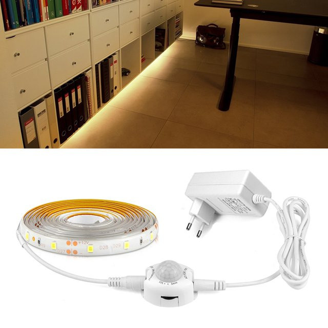 CHNAITEKE LED-Lichtschrank mit PIR-Bewegungsmelder und Nachtlicht, 12 V LED-Streifen für Küche, Schlafzimmer, Badezimmer und Treppe - Bild 1