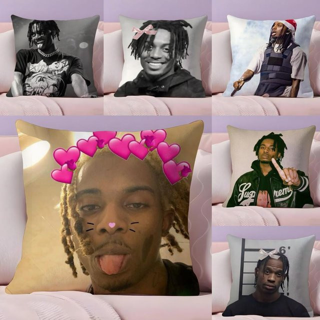 PIKPAKA P-Playboi Carti Kissenbezug aus Plüsch, quadratisch, schwarz/mehrfarbig, B/H: 30 x 30 cm - Bild 1