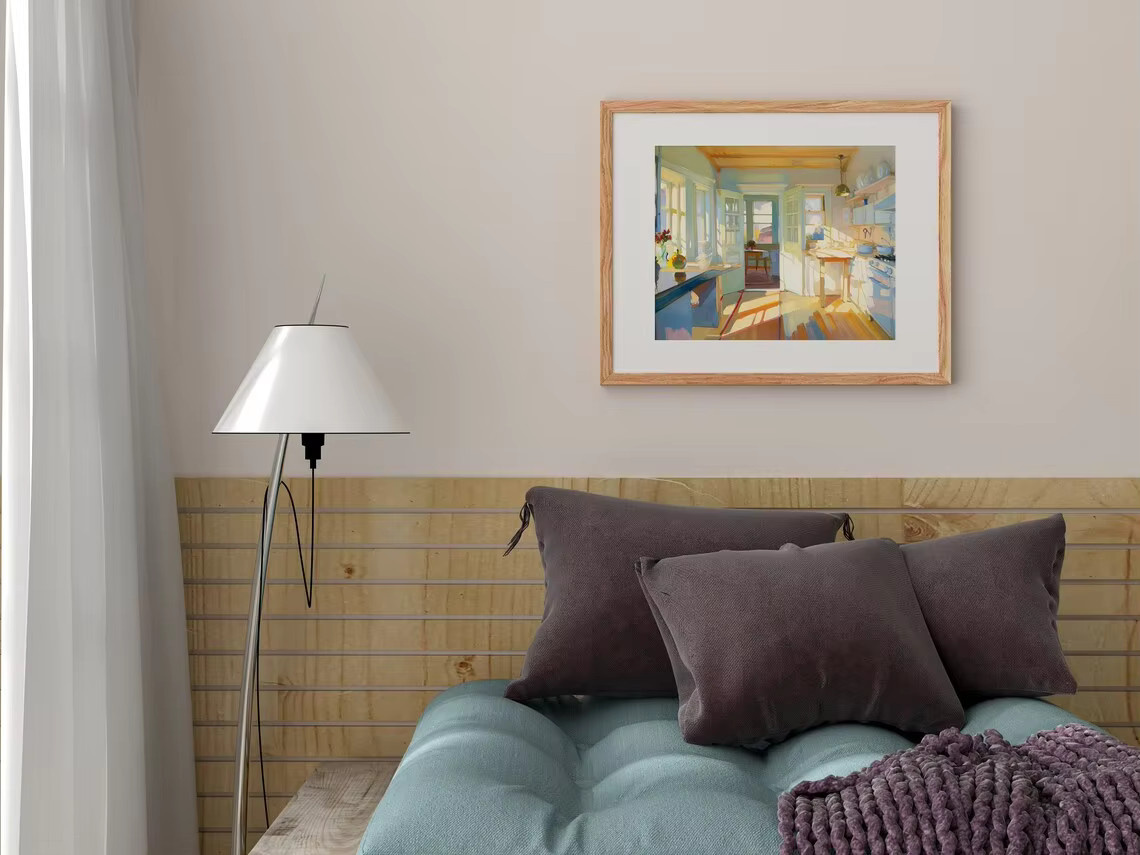 Golden Hour Kitchen Glow Wandkunst von SHENCHEN – Impressionistischer Leinwanddruck einer Cottage-Küche in Gelb und Multicolour - Bild 2