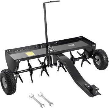 VEVOR Anhänge-Aerifizierer mit Eisenspikes und Universalkupplung für Gärten und Rasenflächen, B/T/H: 127,5 x 98 x 88,5 cm - Bild 1