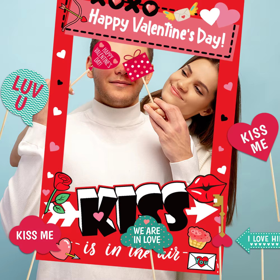 Photo Booth Requisiten Set für Valentinstag und Hochzeiten mit Herz-Motiven und Rahmen in Rot aus Papier - Bild 5