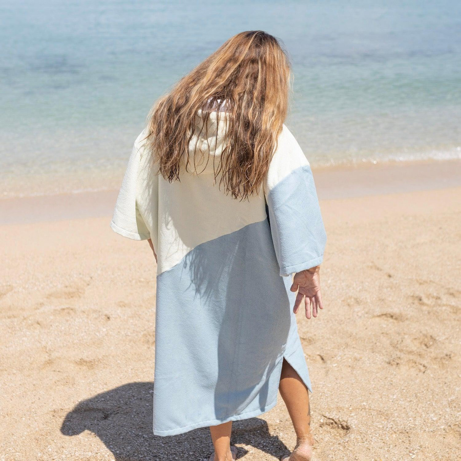 Surf-Poncho Kapuzenbademantel aus Mikrofaser als Umkleidehandtuch und Stranddecke für Erwachsene, B/H: 75 x 110 cm - Bild 3