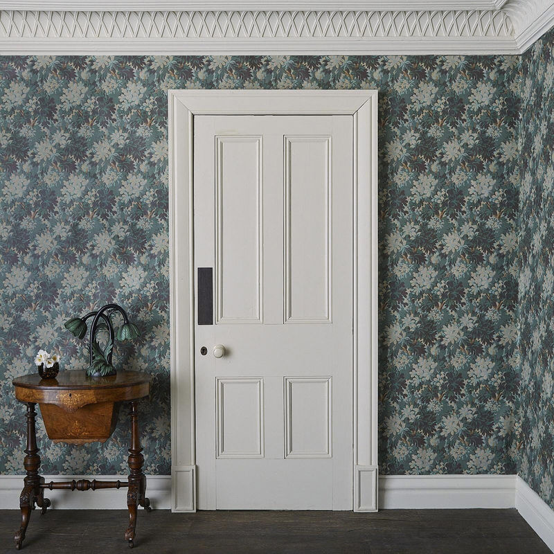 House of Hackney Tapete Silva in Cerulean mit floralem Naturdesign - Bild 2