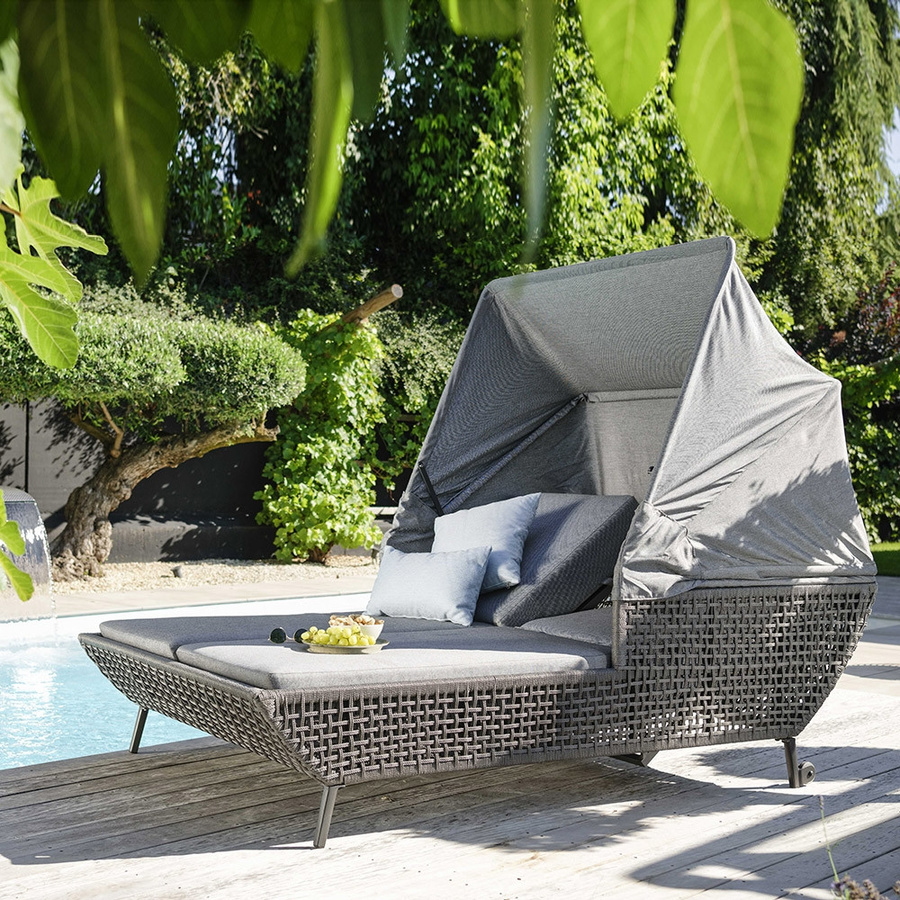 Stern GRETA Daybed aus pulverbeschichtetem Aluminium in Anthrazit mit platinfarbener Kordel und seidengrauer Auflage aus 100% Polyacryl - Bild 2