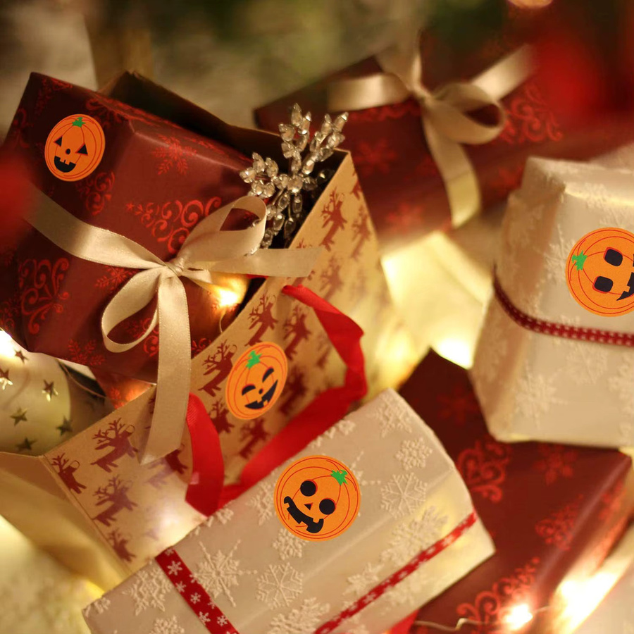 TYFYO Halloween Aufkleberrollen mit 500 runden Motiv-Aufklebern in Orange für deine Partydekoration mit Kürbis, Geist, Spinne, Fledermaus und Katze - Bild 4