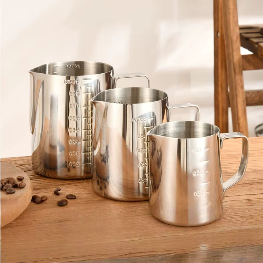 Milchkännchen aus Edelstahl von BAIJL zum Aufschäumen von Milch für Kaffee und Latte, Silber, 350 ml / 600 ml / 900 ml - Bild 3