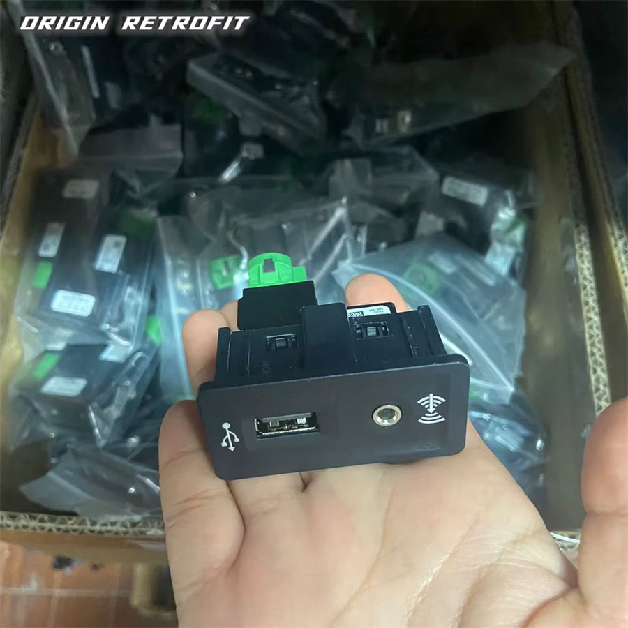 USB-C AMI Installationsstecker für VW Golf MK7, Golf 7, Passat B8 und Polo mit CarPlay Media MIB2 PRO, Schwarz, 5G0 035 222 E - Bild 2