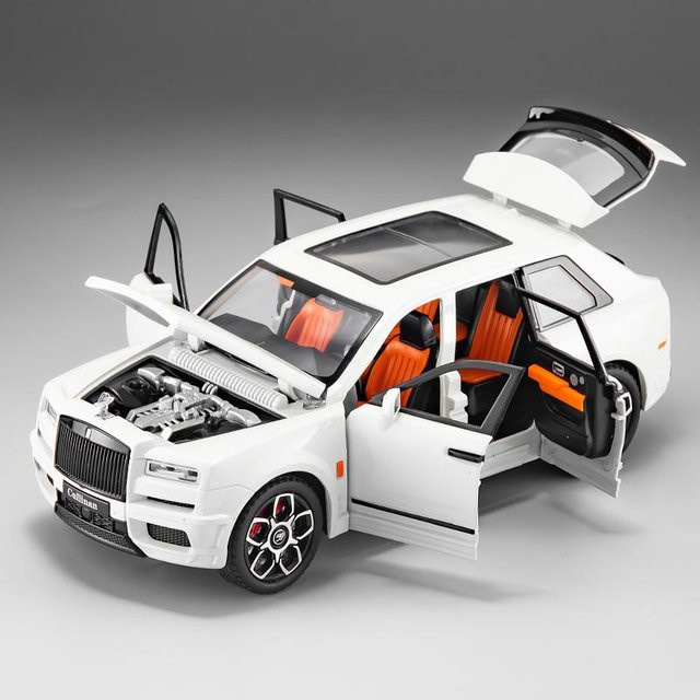 Rolls Royce Cullinan, Spielfahrzeug, 1:20, weiß, ab 14 Jahren - Bild 1