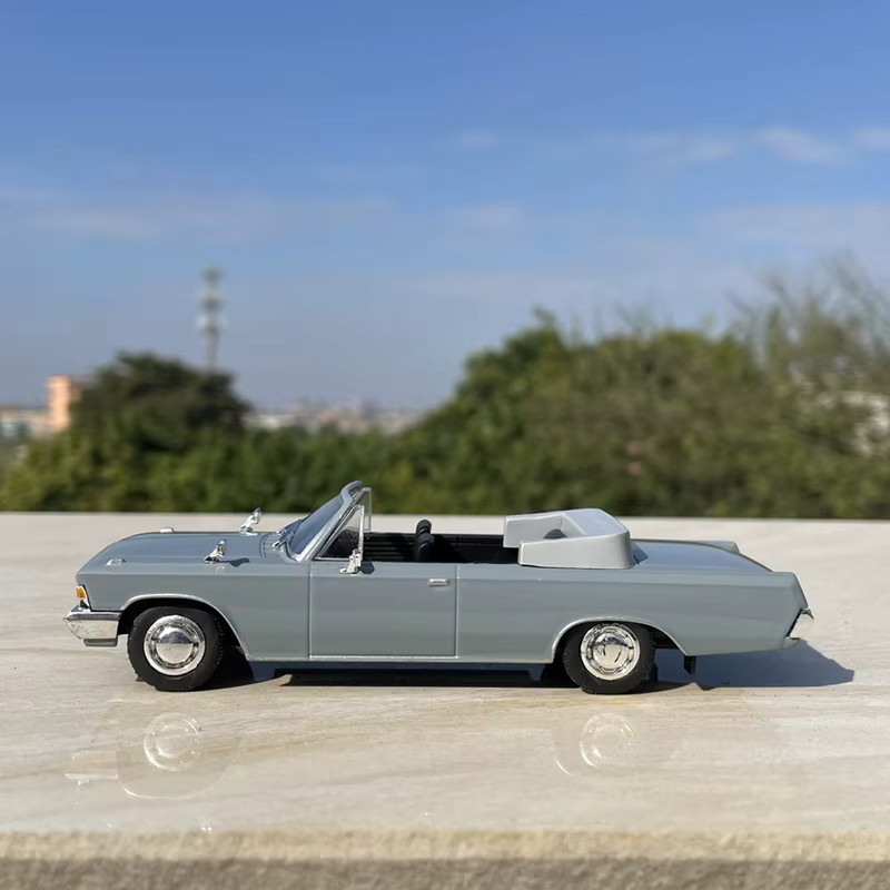 MAKEDA ZIL 117B Altes Auto Modell, 1:43, Metall, Grau - Bild 3