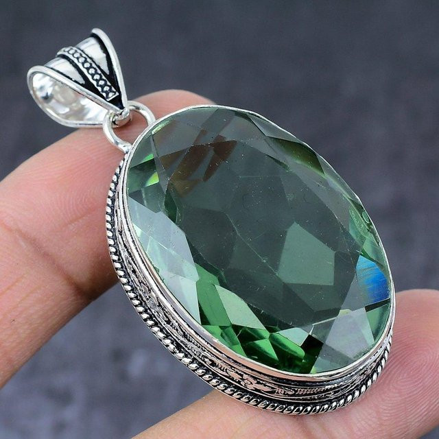 Madonnajewels Anhänger 925 Sterling Silber, Tsavorit Edelstein, Unisex, gray - Bild 1