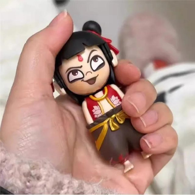 MINISO Nezha Gesichtswechsel Modell Statue, ab 14 Jahren - Bild 1