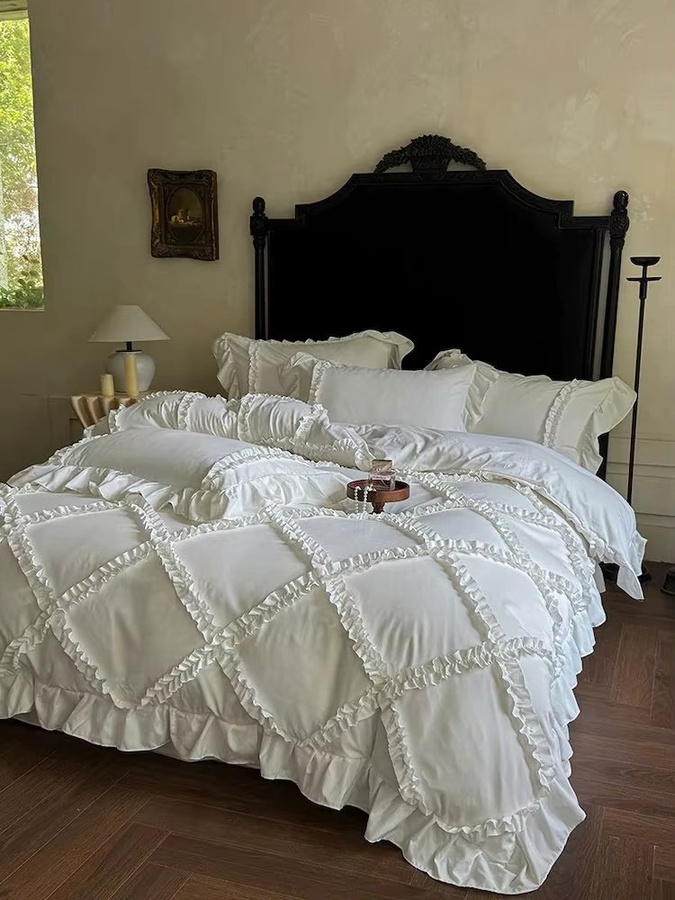 Gooogos 4-teiliges Bettwäsche-Set im französischen Prinzessinnen-Stil mit Rüschen in Pink für King-Size-Betten inklusive Bettbezug, Spannbettlaken und Kissenbezügen mit Reißverschluss - Bild 3