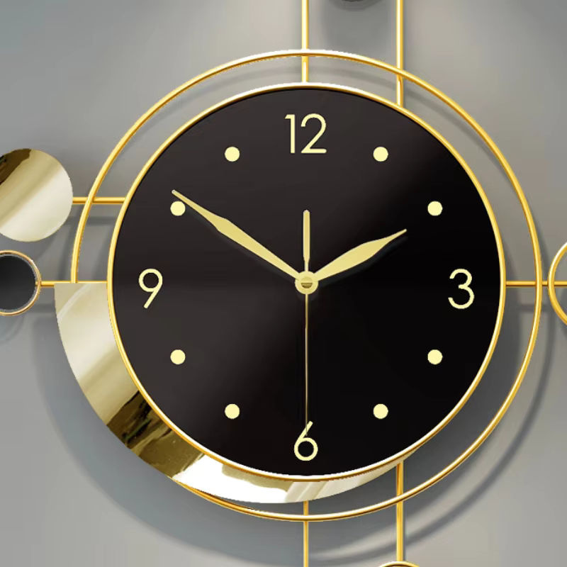 Moderne runde Wanduhr aus Metall in Gold, geräuschlose analoge Wanduhr für dein Wohnzimmer - Bild 4