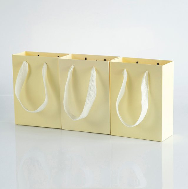 10er Set Geschenktüten aus Kraftpappe mit Griffen in Gold und Weiß, B/T/H: 12 x 6 x 16 cm - Bild 1