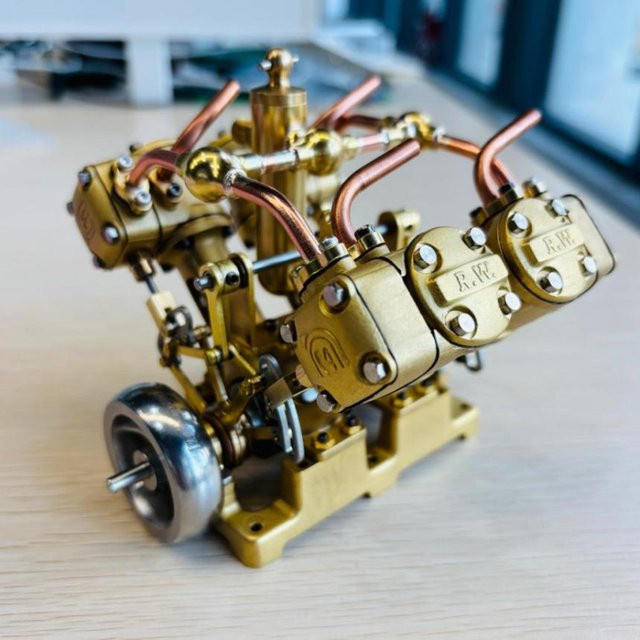 Goni RW Stirling Vier Zylinder V-typ Dampf Motor, Modell, Mechanische Ornamente, Spielzeug - Bild 1