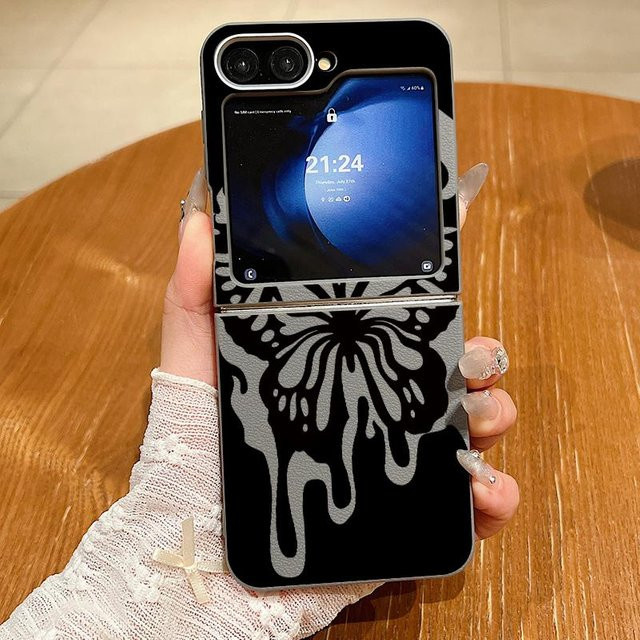 Magnetische Schutzhülle mit Schmetterlingsdruck und Ledertextur für Samsung Galaxy Z Flip 6, Z Flip 5, Z Flip 4 und Z Flip 3, kompatibel mit MagSafe, Multicolour - Bild 1