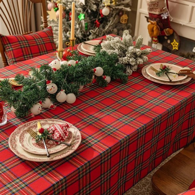 VIKAMA Weihnachtstischdecke aus Leinen mit rot-schwarzem Karomuster für die Küche und Party-Dekoration - Bild 1