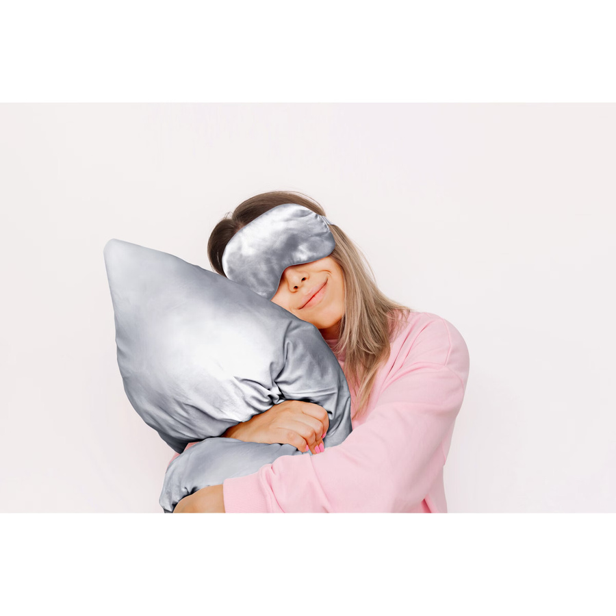 Viva Domo Satin-Nachtset aus Mako-Satin in Silber, 3-teilig mit Kissenbezug, Schlafmaske und Haargummi - Bild 1