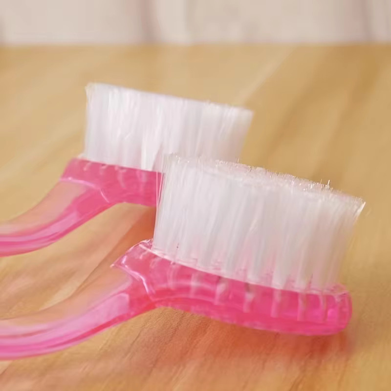 4 Stück Kunststoff-Nagelbürsten mit runden Köpfen, Unisex - Bild 2