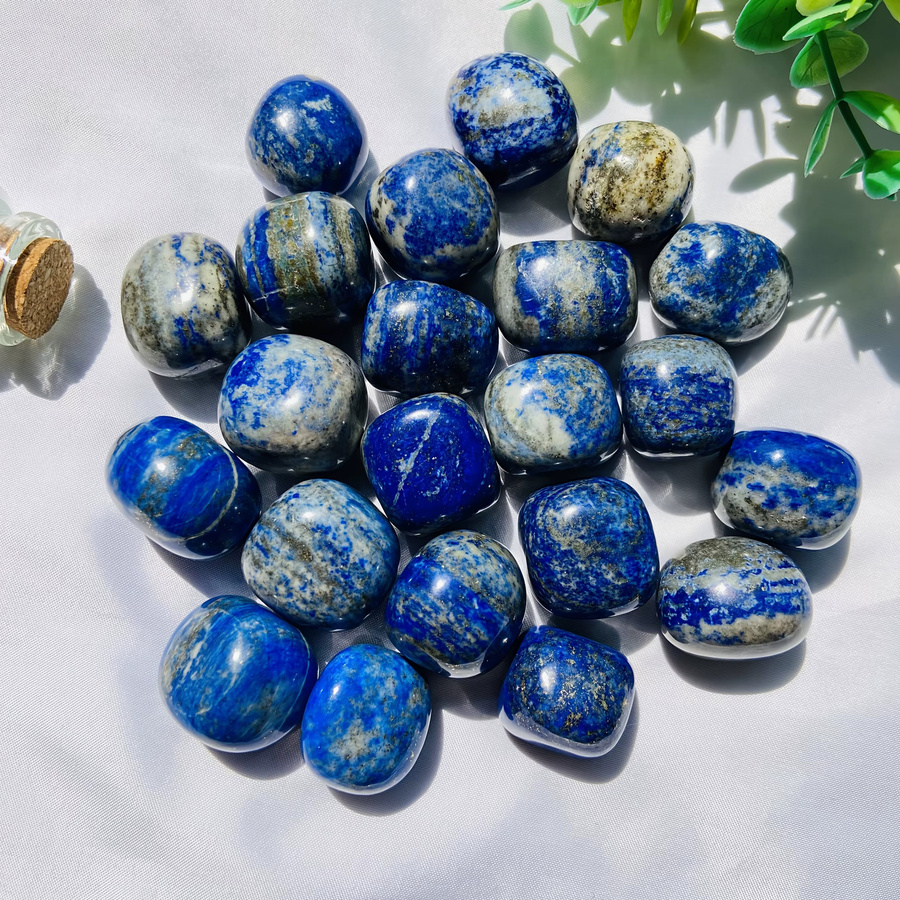 CrystalHola Lapislazuli Dekosteine aus natürlichem Kristallquarz, polierte runde Steine in Tiefblau und Grau zur Aquariumdekoration oder als Vasenfüller - Bild 4
