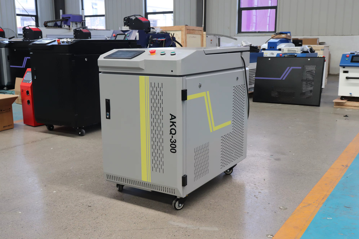 Acctek Wassergekühlte Faserlaser-Reinigungsmaschine für Edelstahl und Metall 220 V - Bild 1