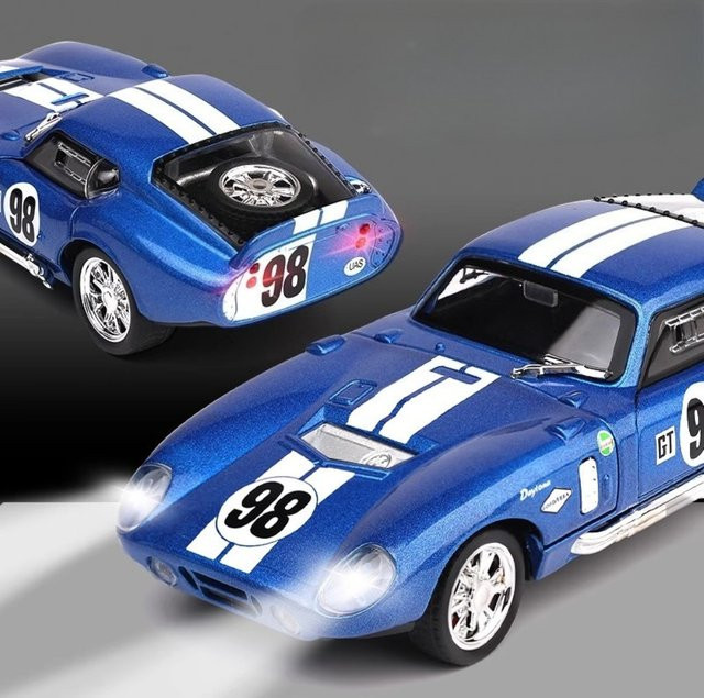 RMZ City Cobra GT500 Sportwagenmodell, Maßstab 1:32, mit Licht und Sound - Bild 1