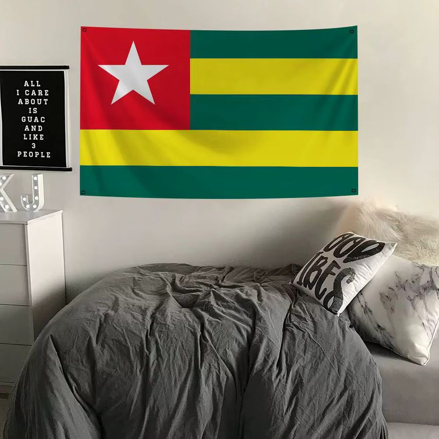 Togo-Flagge aus Polyester mit vier Löchern für Outdoor-Dekoration und Raumgestaltung - Bild 3