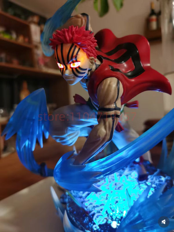 Bandai Akaza Action Figur aus Demon Slayer Kimetsu no Yaiba, mehrfarbige PVC Modellfigur mit Lichtfunktion - Bild 2