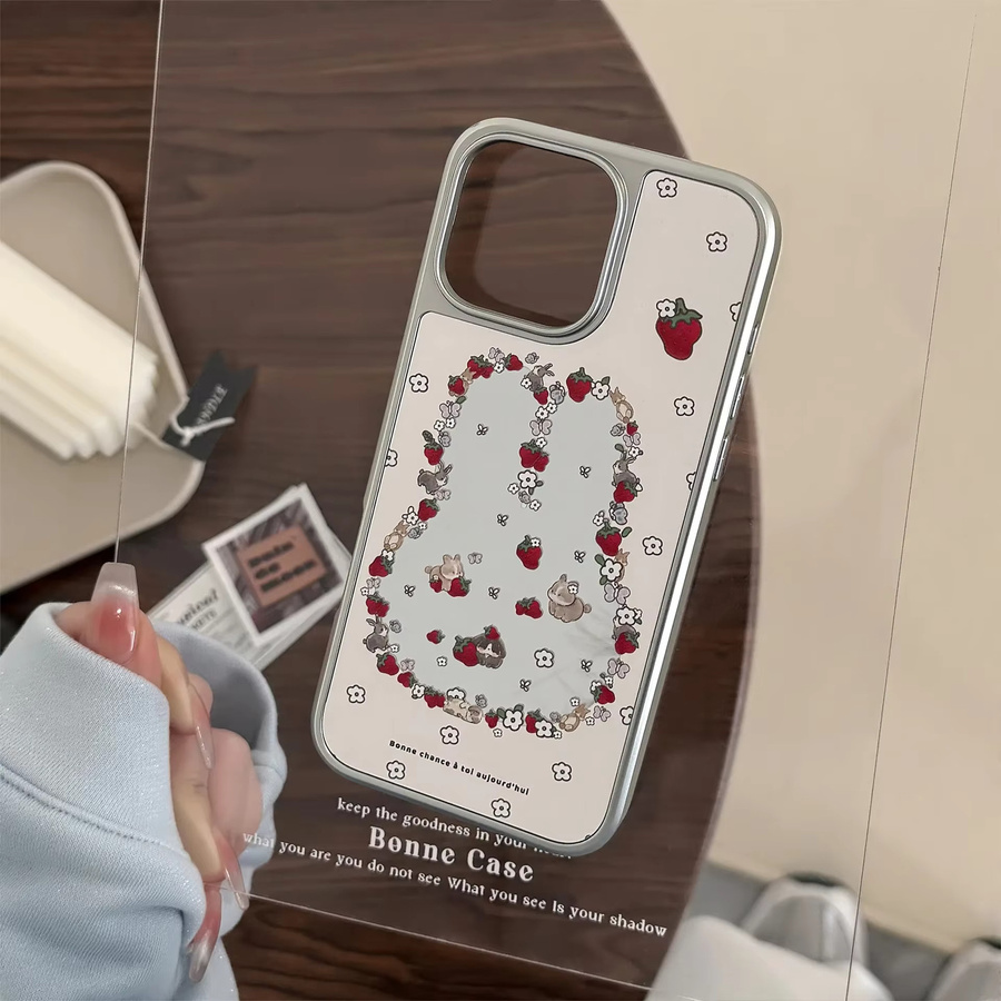 Ins Style Spiegel Handyhülle mit Erdbeere, Blume und Kaninchen Design für Apple iPhone 16 15 14 13 12 11 Pro Pro Max Plus X XR stoßfest - Bild 2