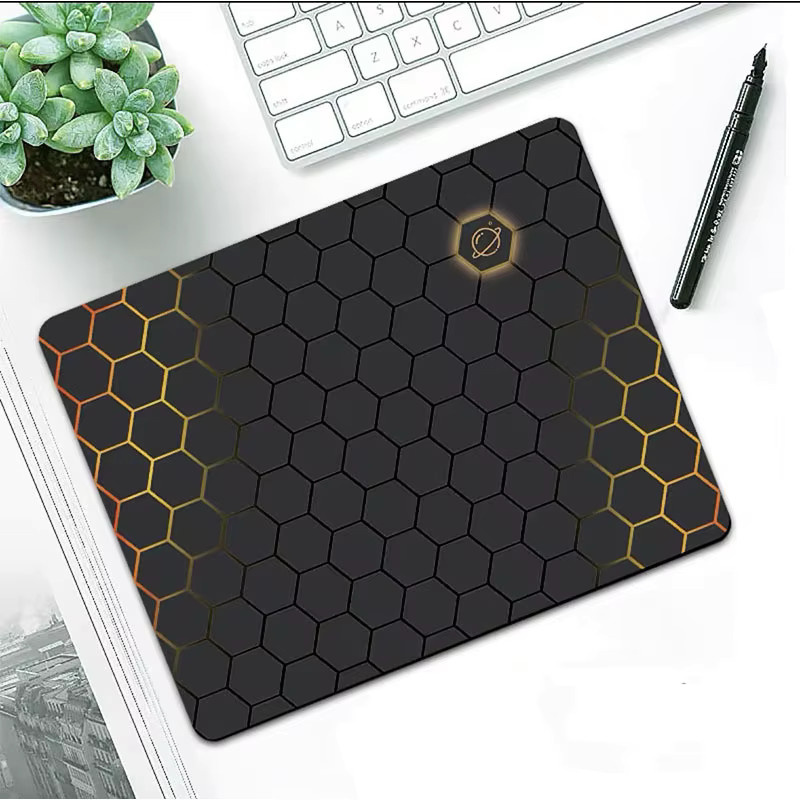 Rutschfeste Schreibtischunterlage mit Sommer-Mauspad Design in Schwarz - Bild 2